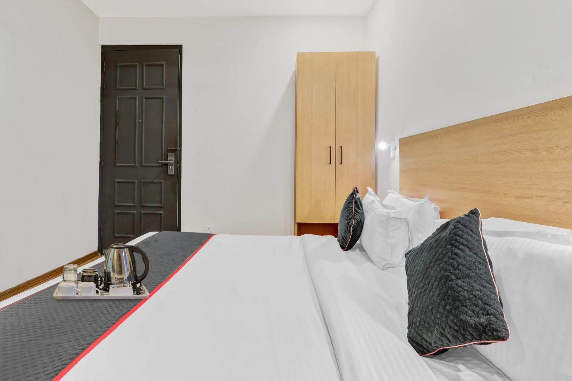 โอโย ทาวน์เฮาส์ 139 อาศิยาน สัมฤทธิ์ อุปวัน Hotel Bijnaur ภายนอก รูปภาพ