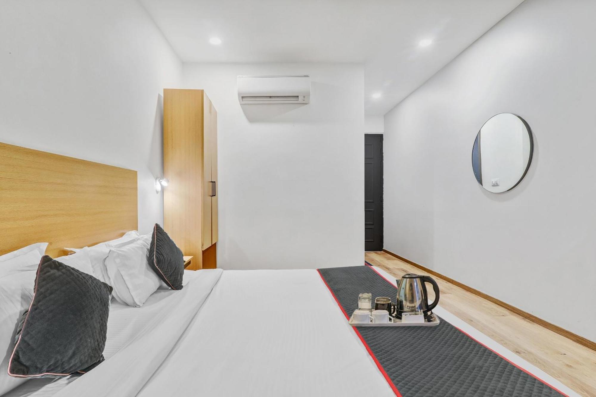 โอโย ทาวน์เฮาส์ 139 อาศิยาน สัมฤทธิ์ อุปวัน Hotel Bijnaur ภายนอก รูปภาพ