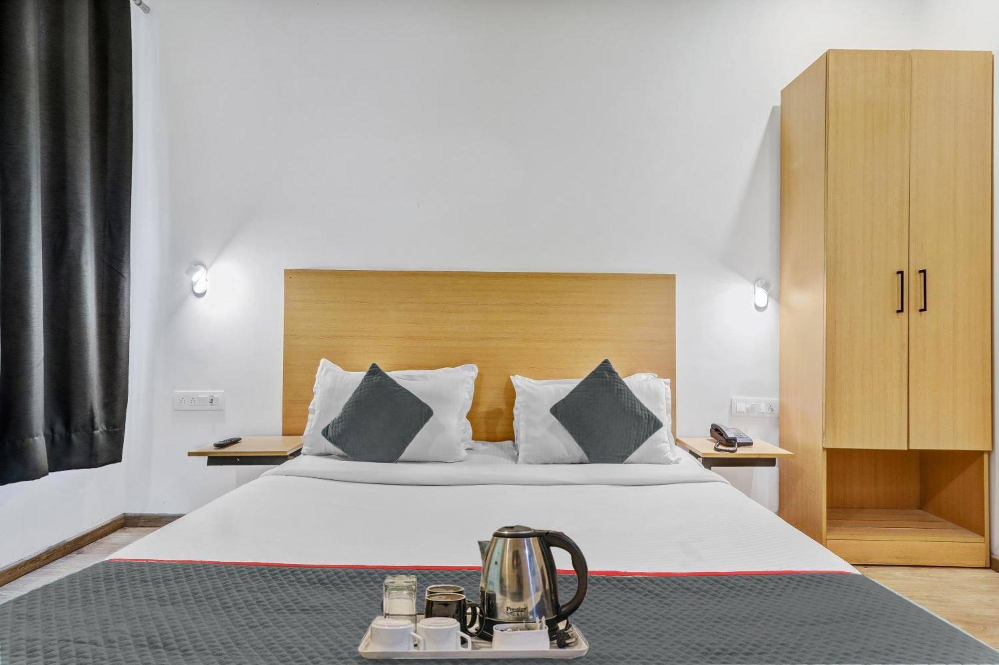 โอโย ทาวน์เฮาส์ 139 อาศิยาน สัมฤทธิ์ อุปวัน Hotel Bijnaur ภายนอก รูปภาพ